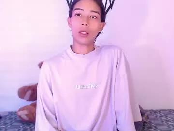 pupi_wolf from Chaturbate