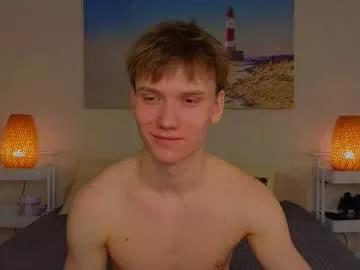 pupsenish from Chaturbate
