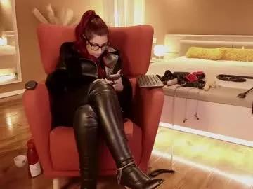 queen_manifest from Chaturbate