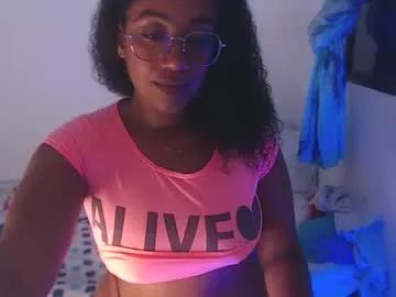 Queenalya_ from Chaturbate