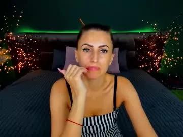 rebecca_diamonds from Chaturbate