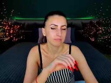 rebecca_diamonds from Chaturbate