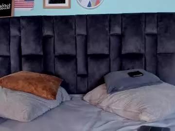 ririibrunette__ from Chaturbate