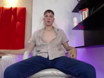 robbinblaze from Chaturbate