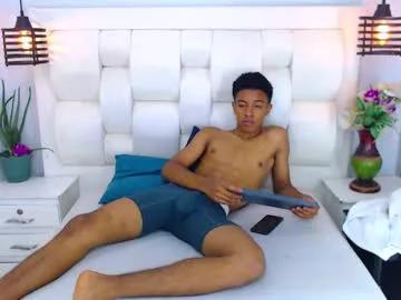 rocco_grey from Chaturbate