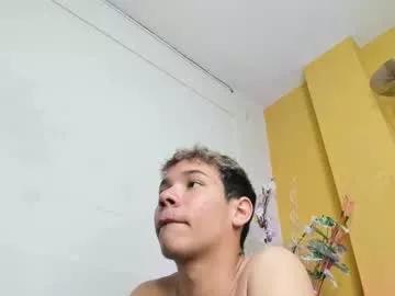 ronnie_hm from Chaturbate