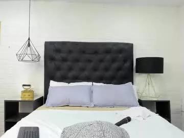 rossee_naia from Chaturbate