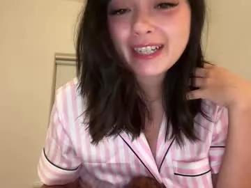 sarah_heart_aus from Chaturbate