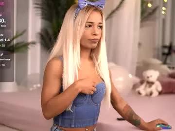 sarahraynex from Chaturbate
