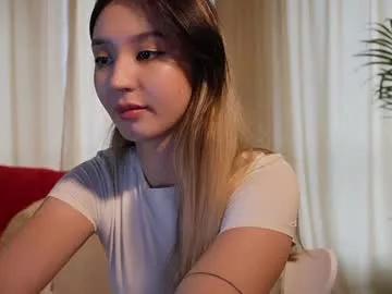 sarasuo from Chaturbate