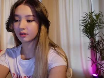 sarasuo from Chaturbate