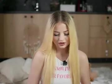 Serenanoir from Chaturbate