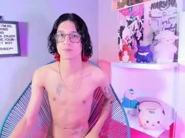 sheepyboyx from Chaturbate