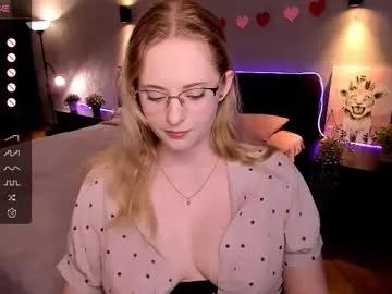 sheslinki from Chaturbate