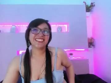 Skye_bluee_ from Chaturbate