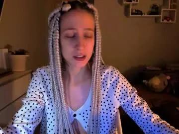 Skyewavy from Chaturbate
