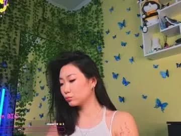 so_socutie from Chaturbate