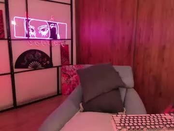 solosara8 from Chaturbate
