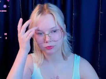 sooft_girl from Chaturbate