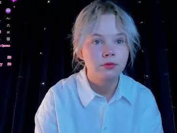 sooft_girl from Chaturbate