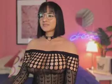soysaraa_ from Chaturbate