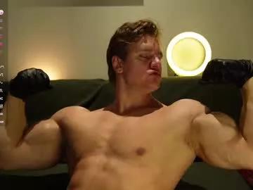 steevemuscle from Chaturbate