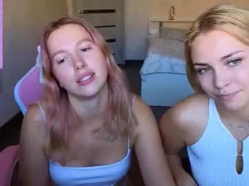 stefany_and_bettany from Chaturbate is Freechat