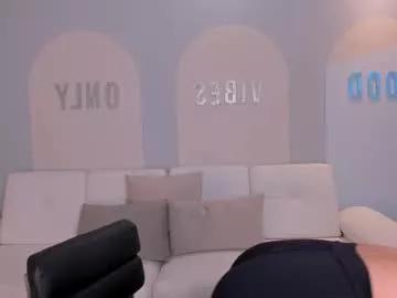 sunnyrivers_ from Chaturbate