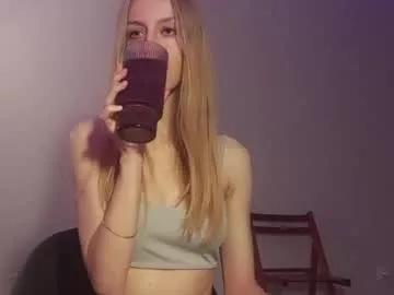 sweet_zz_gold from Chaturbate