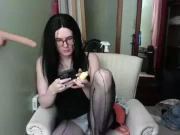 sweetskylarxo from Chaturbate