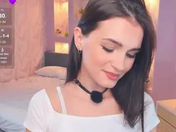 Synne_glows from Chaturbate