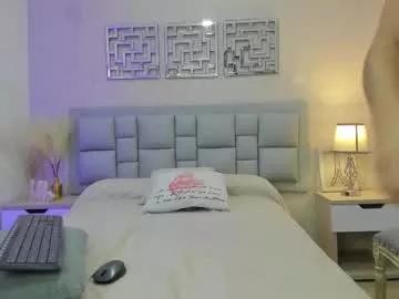 tati10__ on Chaturbate