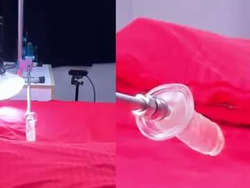 tiffanynau from Chaturbate