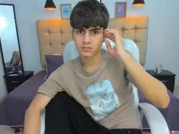 tommy18__ from Chaturbate