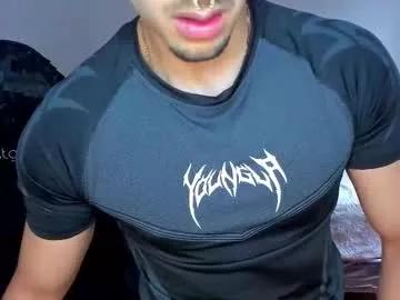 tommy_bred from Chaturbate