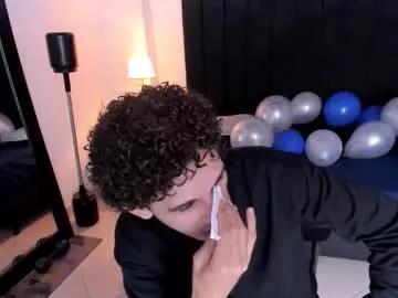 tommy_tucker10 from Chaturbate