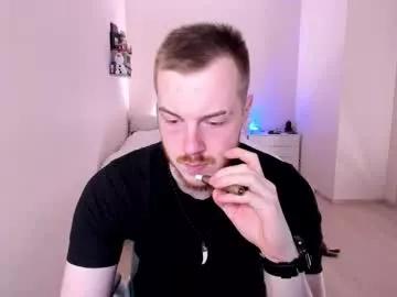 toohornyserj from Chaturbate