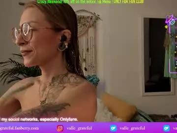 valle_grateful from Chaturbate