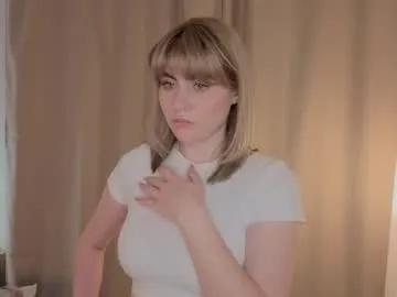 Vivandellapenna from Chaturbate