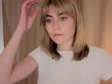 Vivandellapenna from Chaturbate