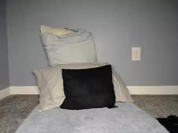 wannaplay1025 from Chaturbate