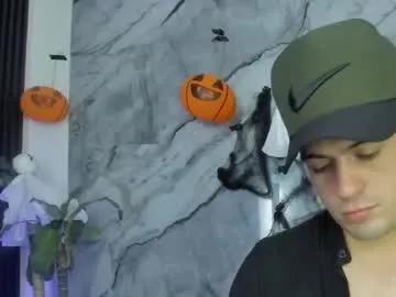 William_steel_ from Chaturbate