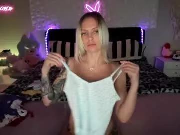 xbbybelle from Chaturbate