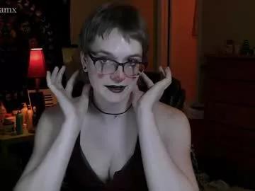 xmoonbeamx from Chaturbate