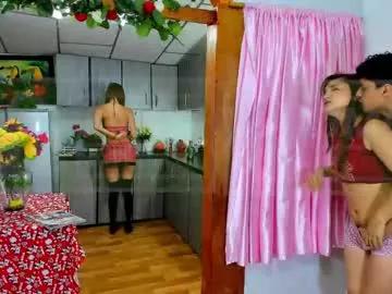 xsexys_girlsx from Chaturbate