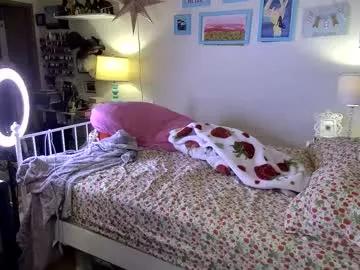 xxstrawberryjanexx from Chaturbate