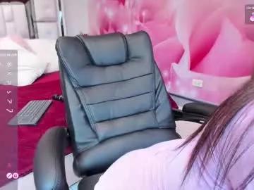 yelena_mutiz from Chaturbate