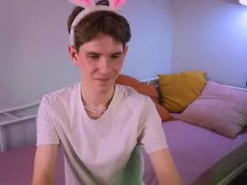 yooung_kitten from Chaturbate