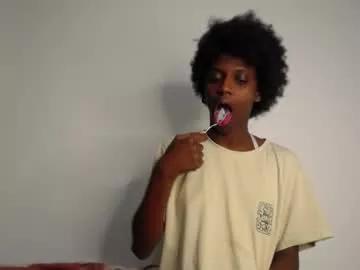 yuya_mbb from Chaturbate