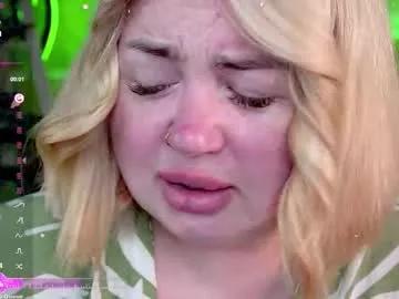 zarareign_ from Chaturbate